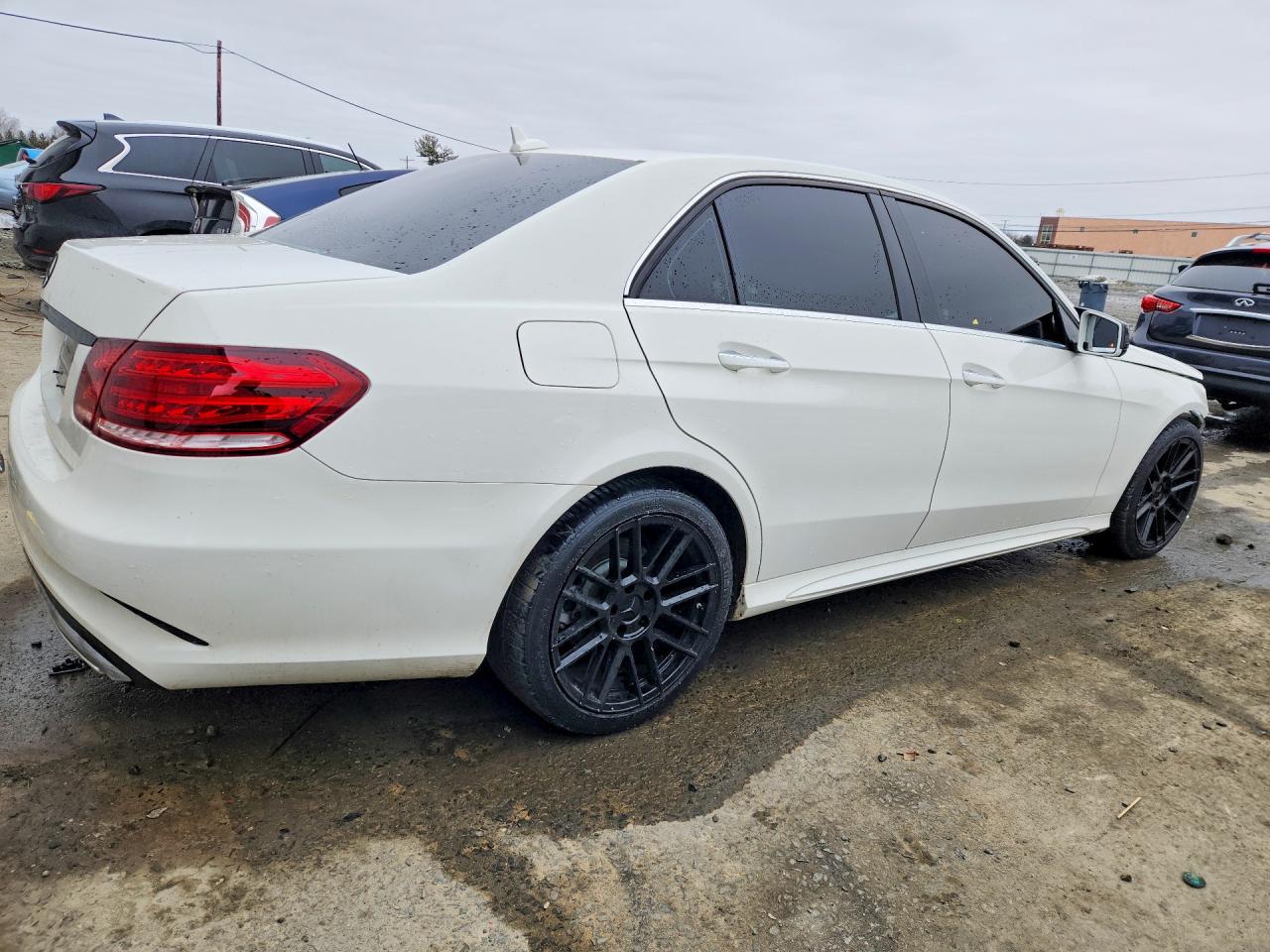 2016 MERCEDES-BENZ E 350 4MATIC photo 3