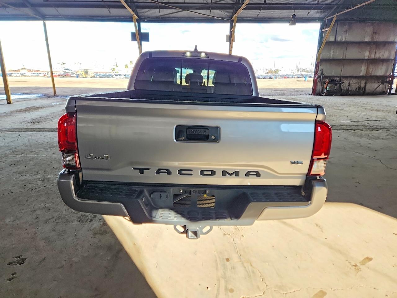 2021 TOYOTA TACOMA DOUBLE CAB photo 11