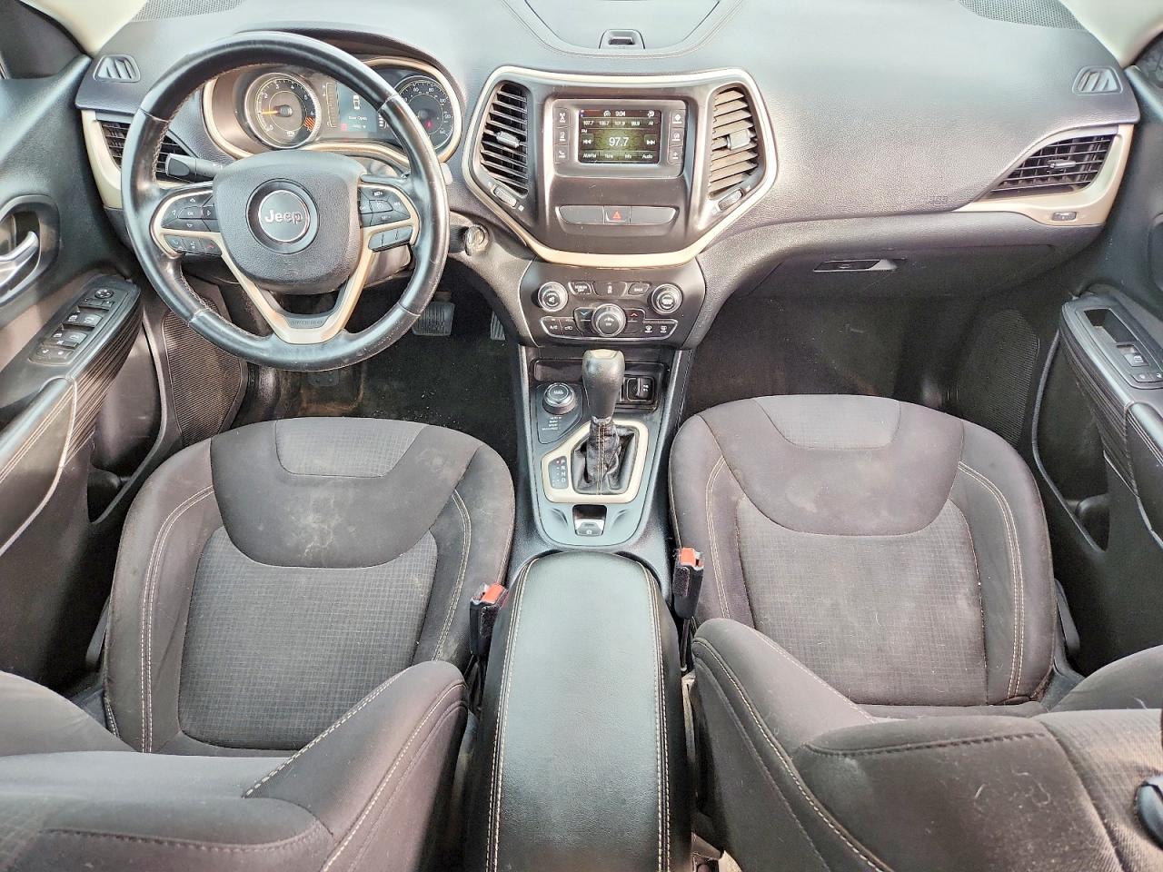 2015 JEEP CHEROKEE LATITUDE photo 8