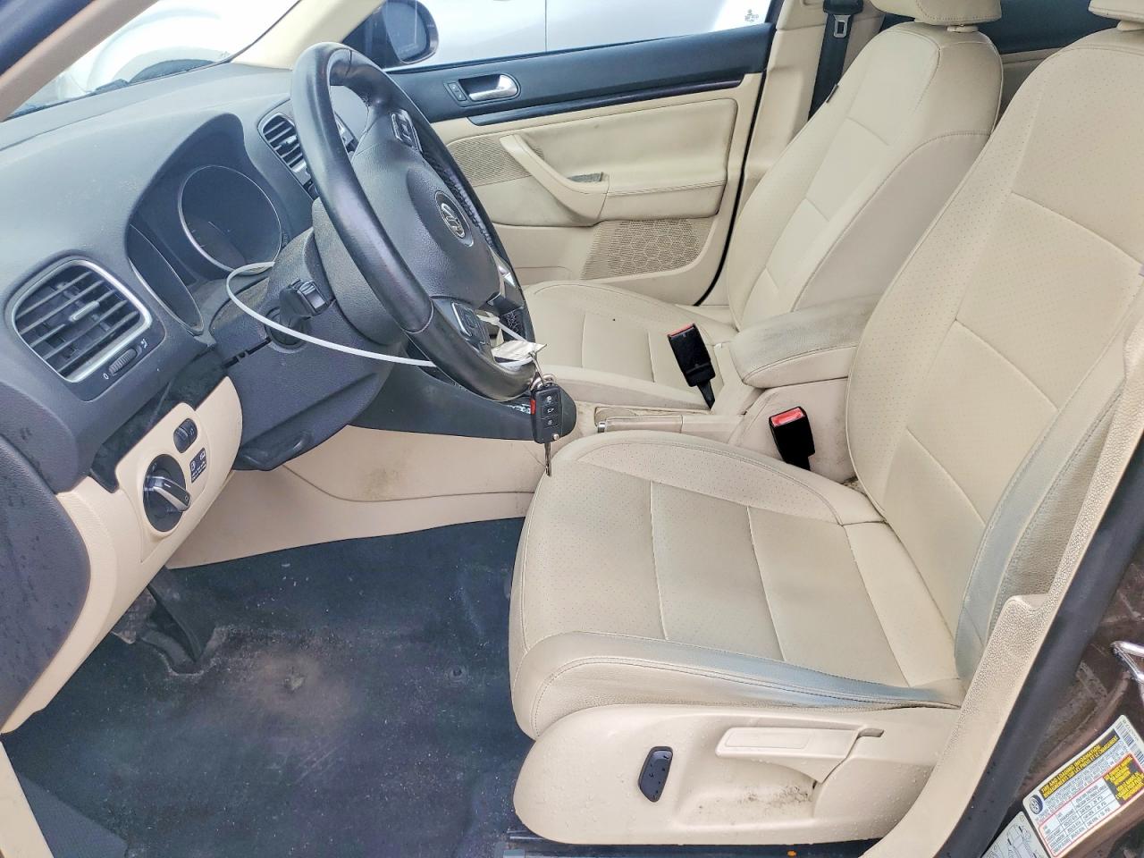 2011 VOLKSWAGEN JETTA TDI photo 7