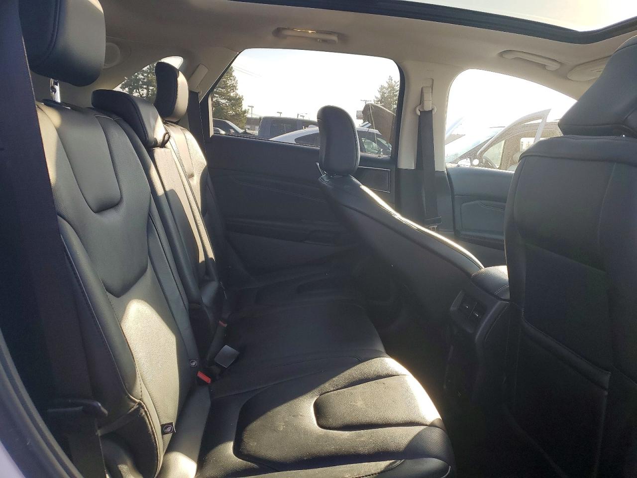2020 FORD EDGE TITANIUM photo 31