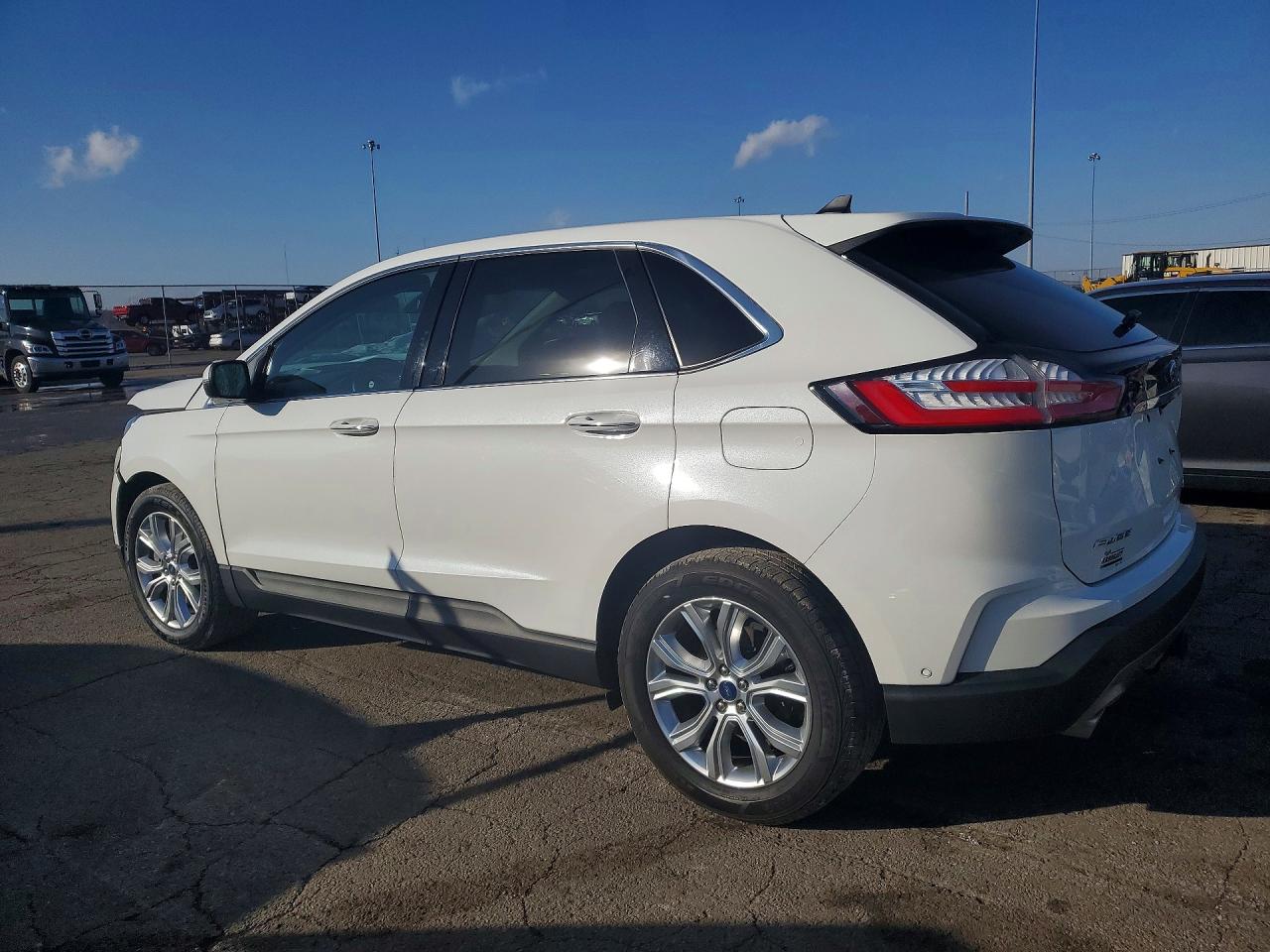 2020 FORD EDGE TITANIUM photo 4