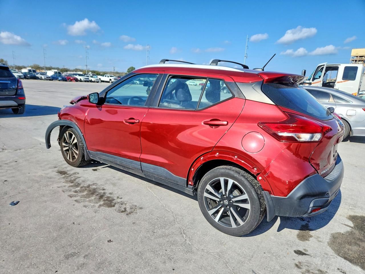 2018 NISSAN KICKS S photo 3