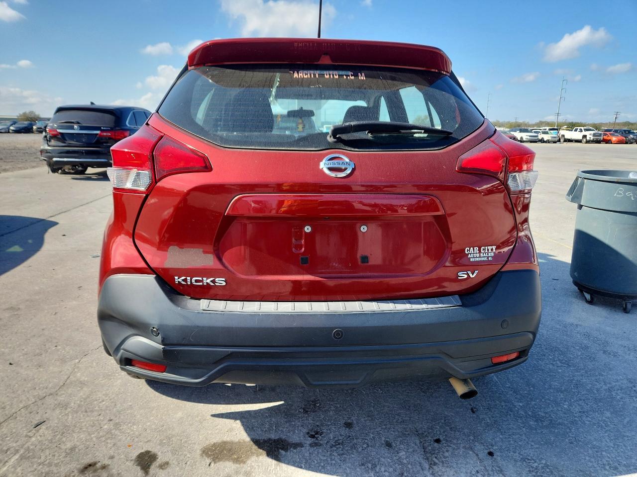 2018 NISSAN KICKS S photo 11