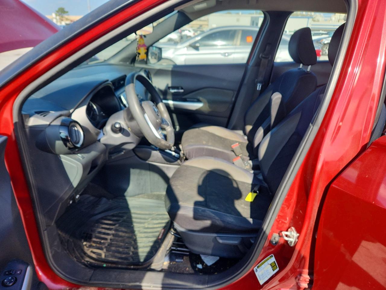2018 NISSAN KICKS S photo 13