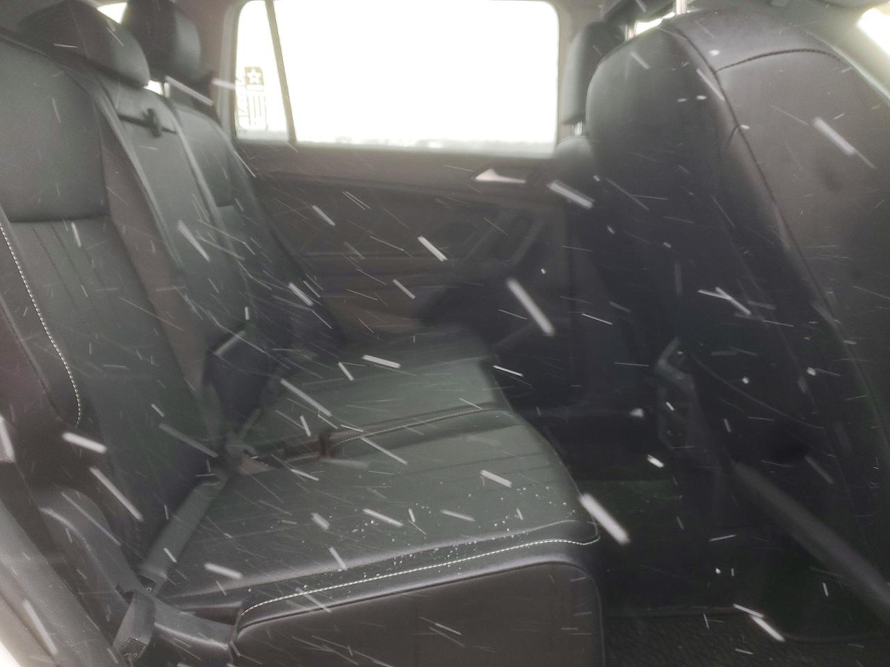 2024 VOLKSWAGEN TIGUAN SE photo 19