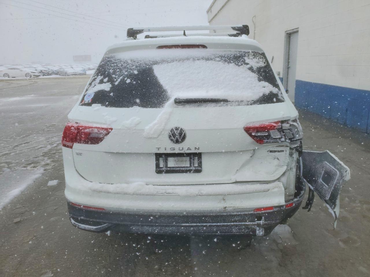 2024 VOLKSWAGEN TIGUAN SE photo 11