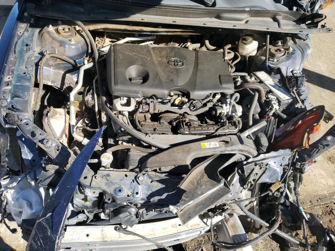 2022 TOYOTA CAMRY LE photo 21
