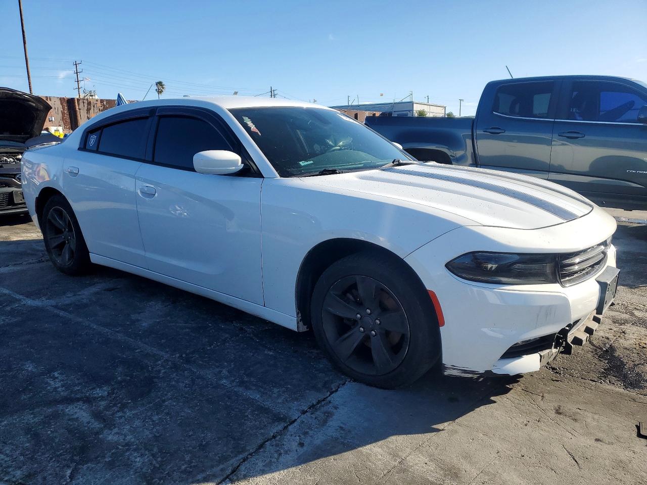 2016 DODGE CHARGER SXT photo 4
