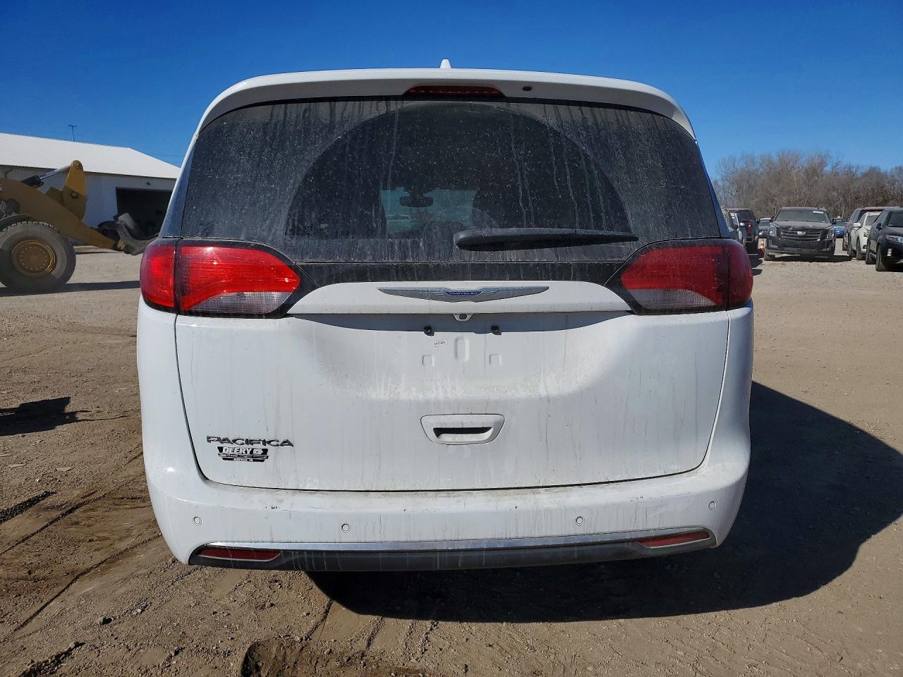 2019 CHRYSLER PACIFICA TOURING L photo 6