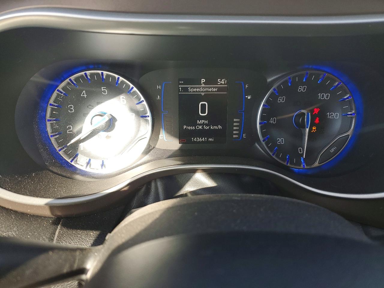 2019 CHRYSLER PACIFICA TOURING L photo 9