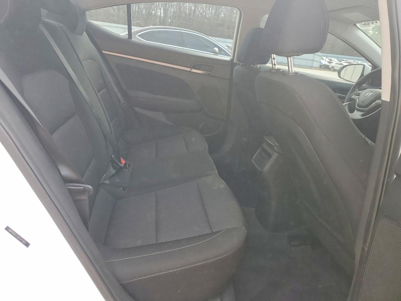 2018 HYUNDAI ELANTRA SEL photo 19