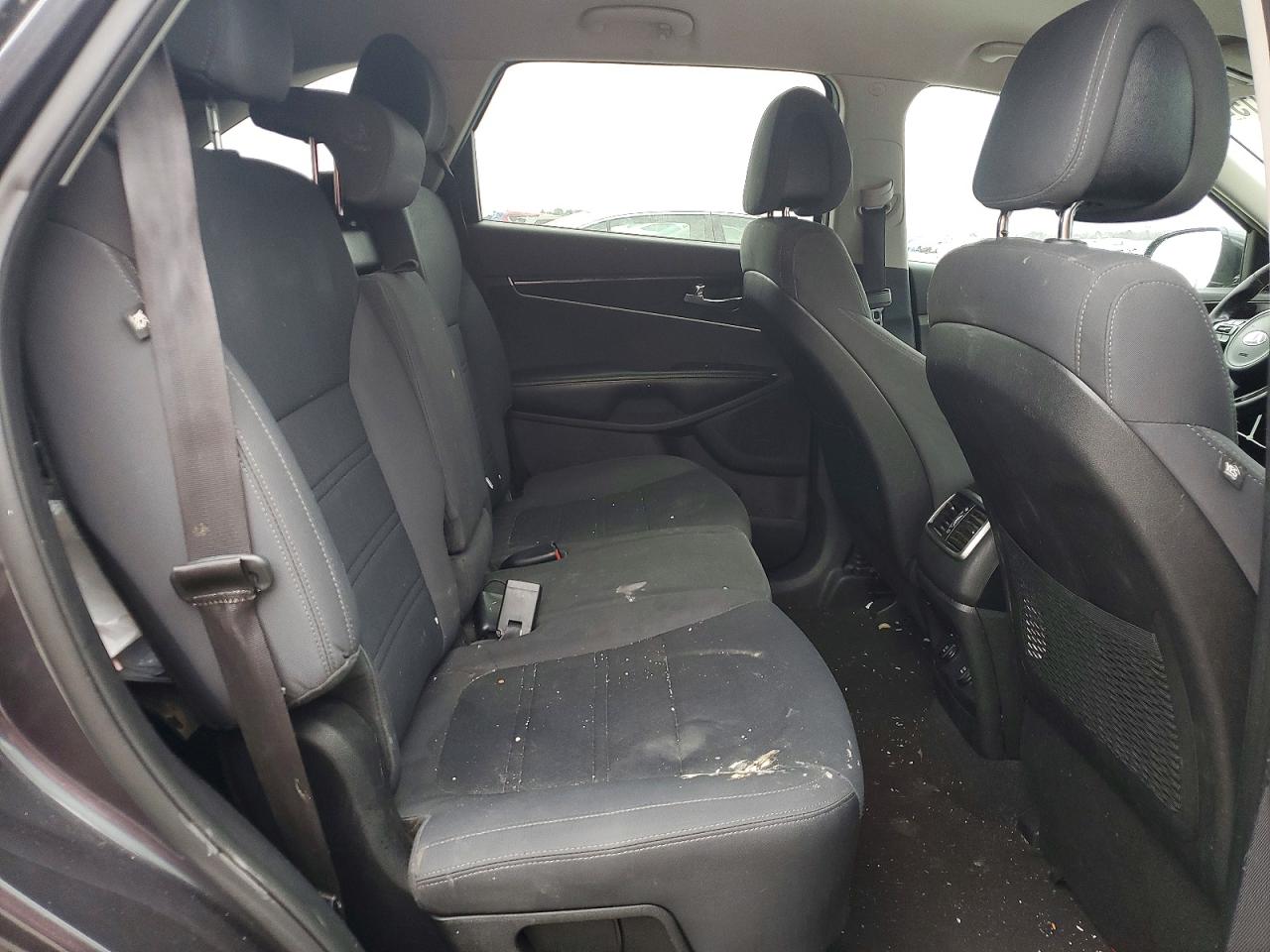 2016 KIA SORENTO LX photo 31
