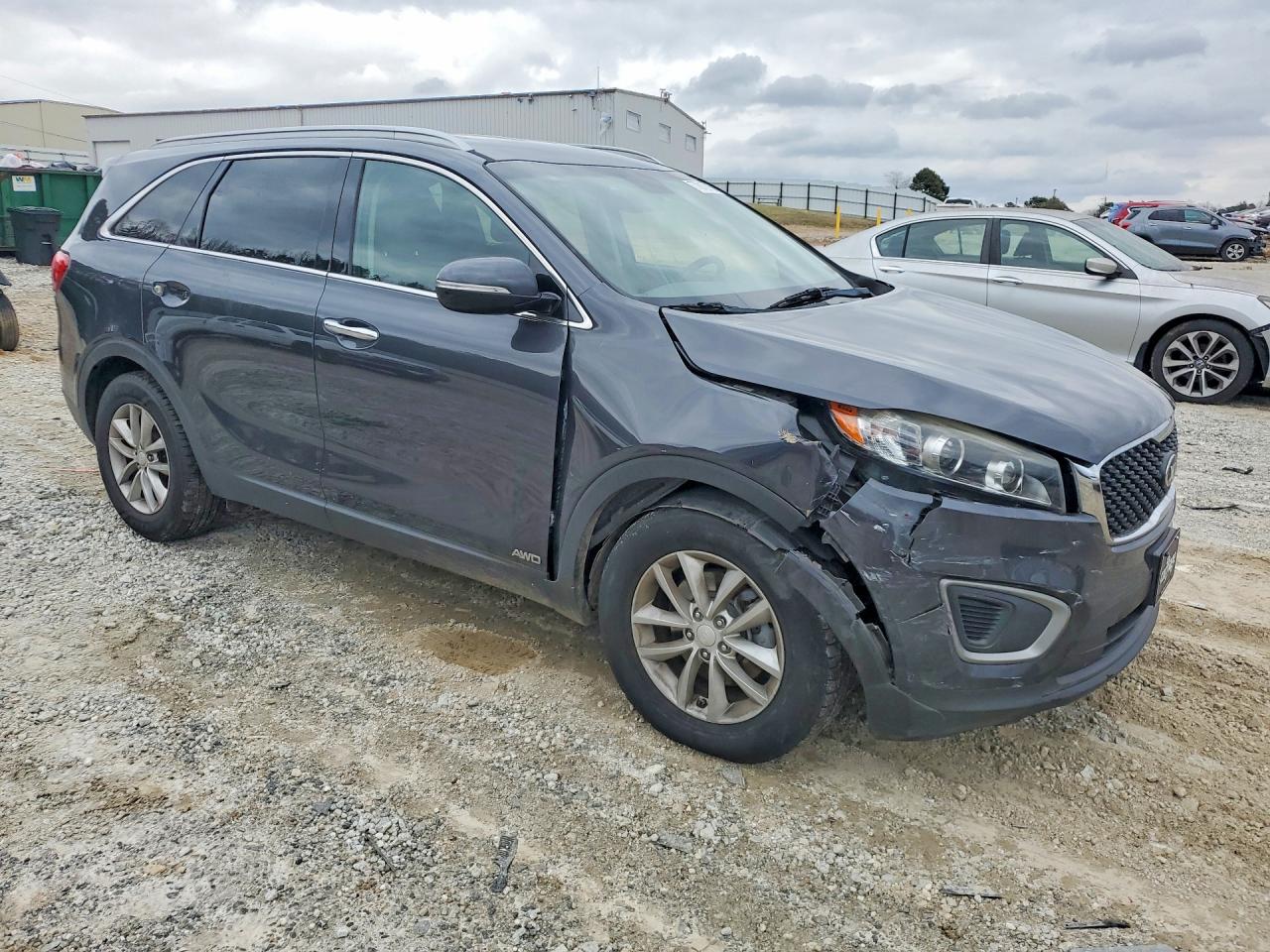 2016 KIA SORENTO LX photo 10