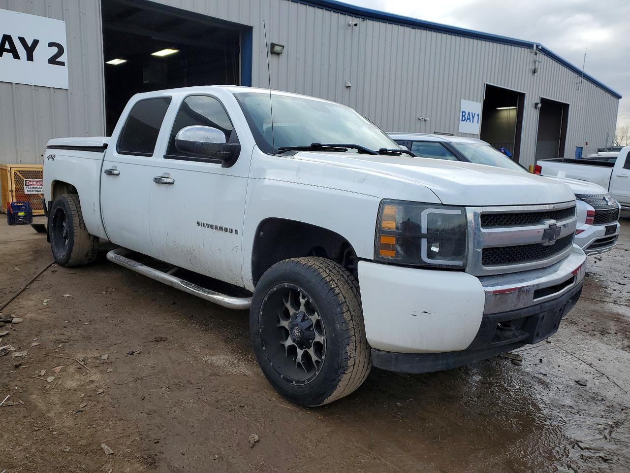 2009 CHEVROLET SILVERADO K1500 LT photo 4