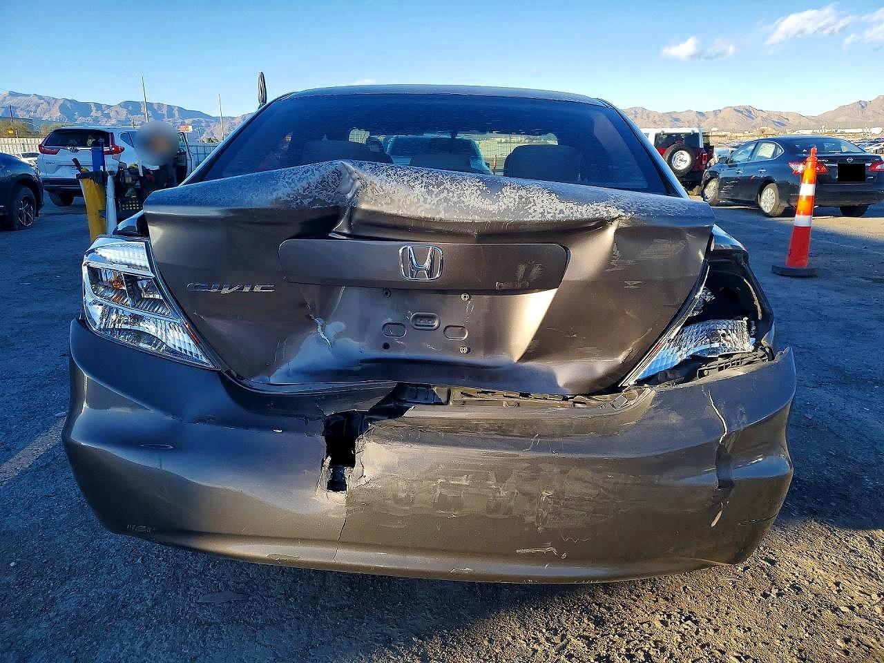 2012 HONDA CIVIC LX photo 11