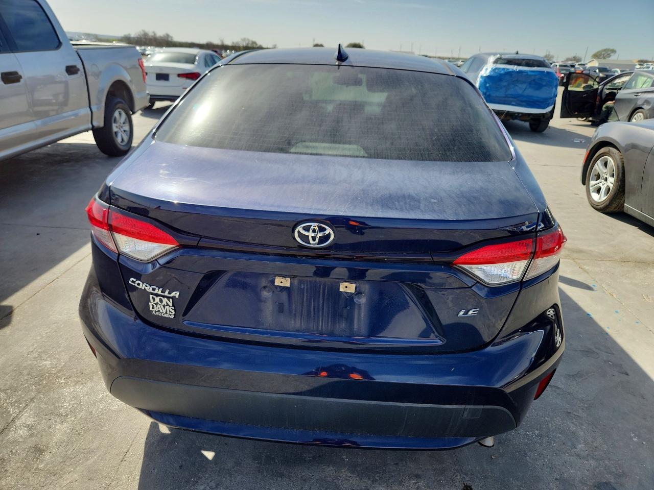 2020 TOYOTA COROLLA LE photo 11
