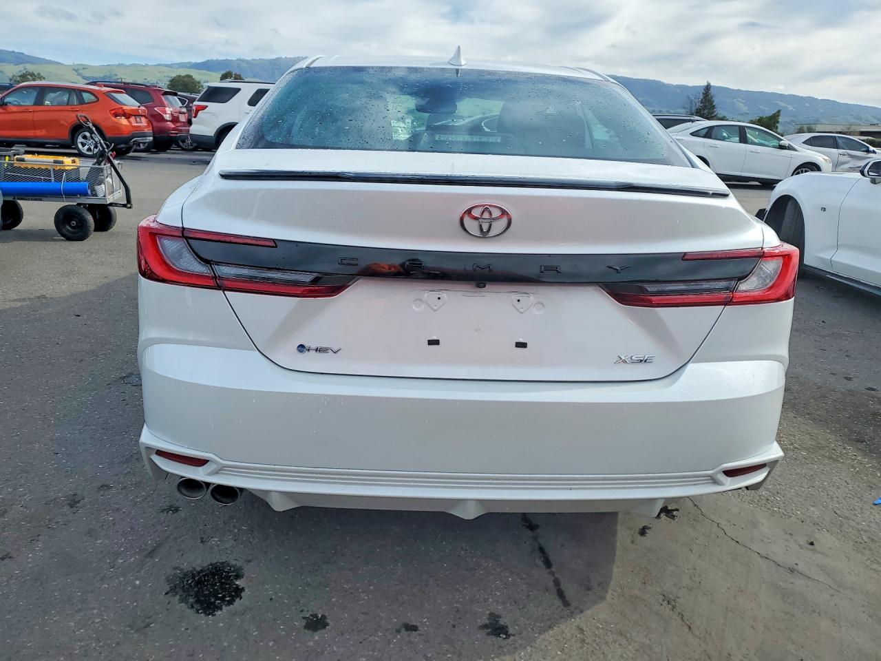 2025 TOYOTA CAMRY XSE photo 16