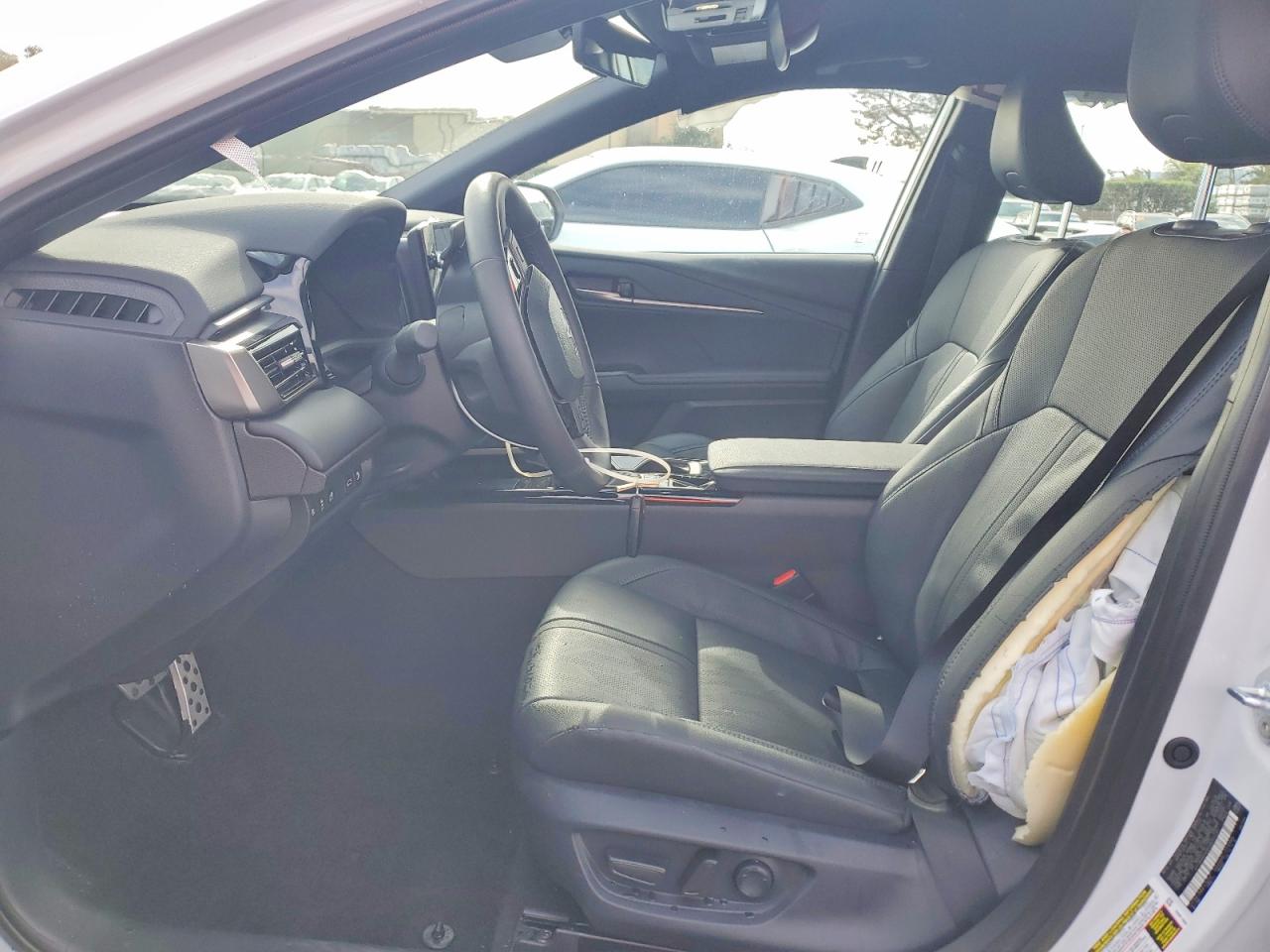 2025 TOYOTA CAMRY XSE photo 19