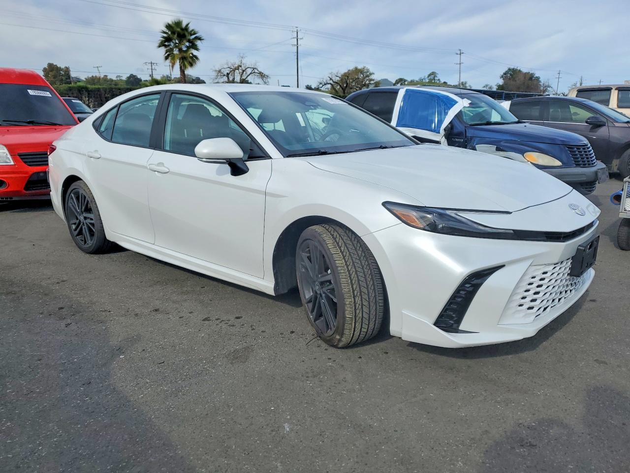 2025 TOYOTA CAMRY XSE photo 10
