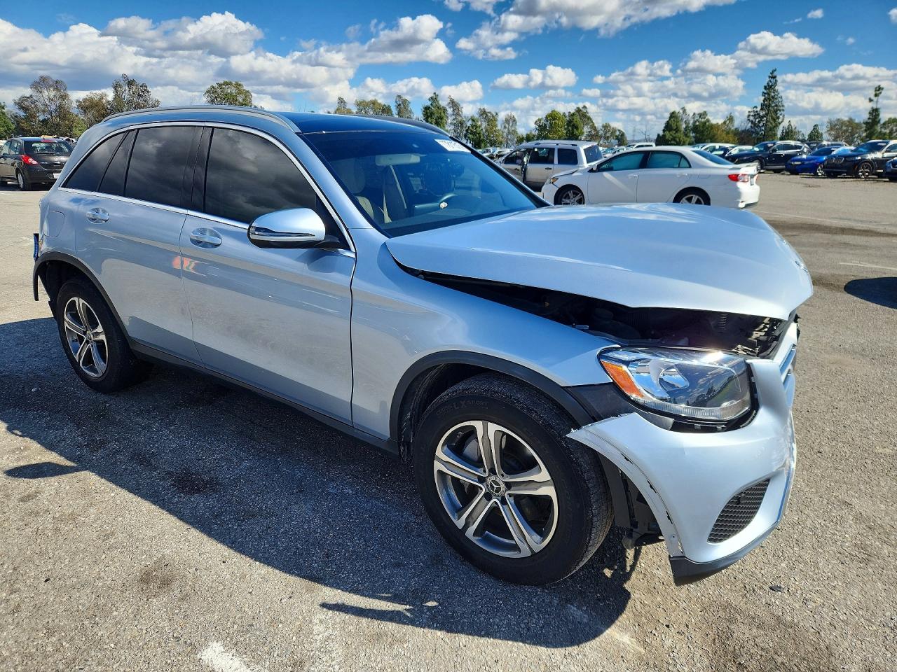 2017 MERCEDES-BENZ GLC 300 photo 4