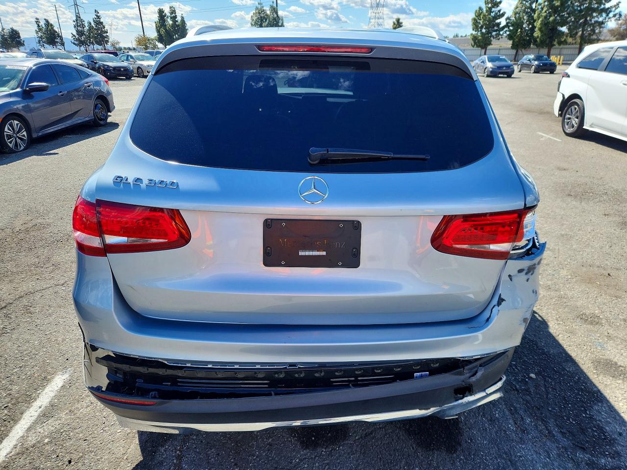 2017 MERCEDES-BENZ GLC 300 photo 6
