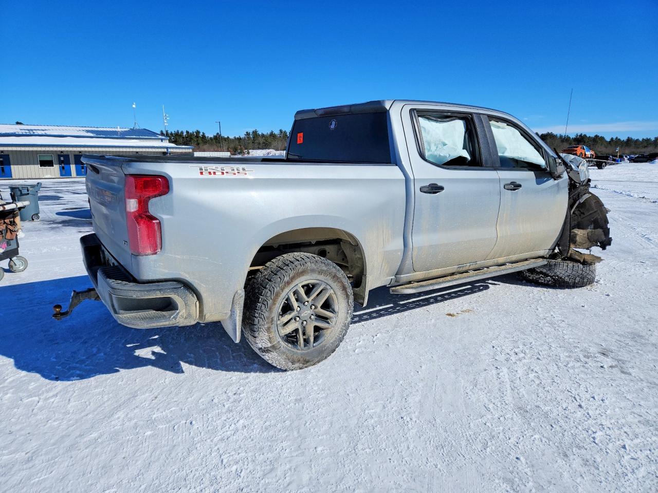 2023 CHEVROLET SILVERADO K1500 LT TRAIL BOSS photo 3