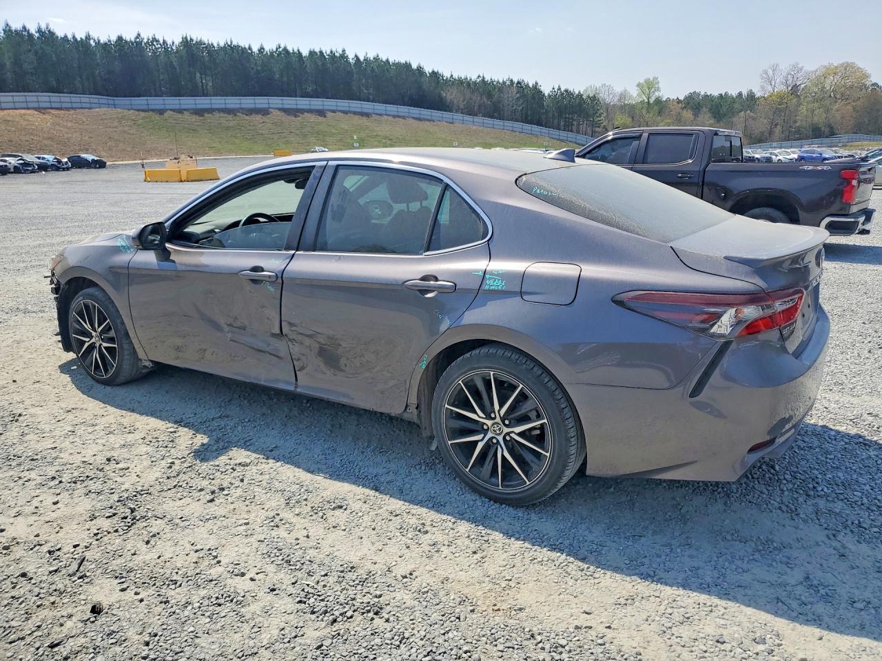 2023 TOYOTA CAMRY SE NIGHT SHADE photo 3