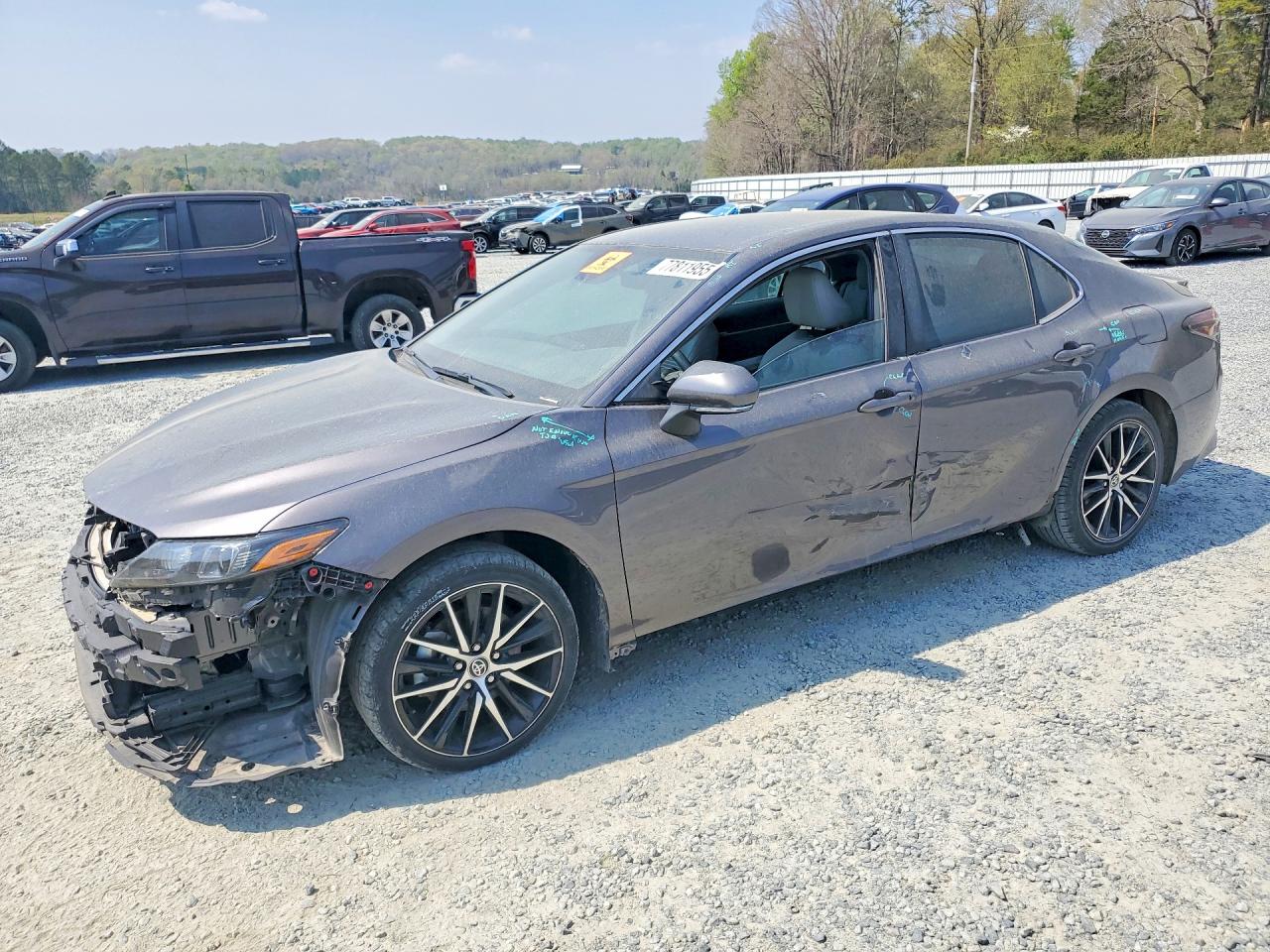 2023 TOYOTA CAMRY