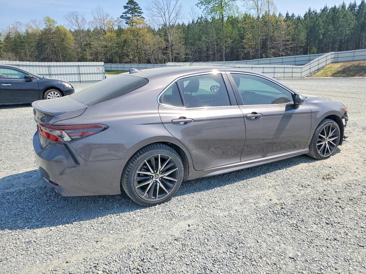 2023 TOYOTA CAMRY SE NIGHT SHADE photo 5