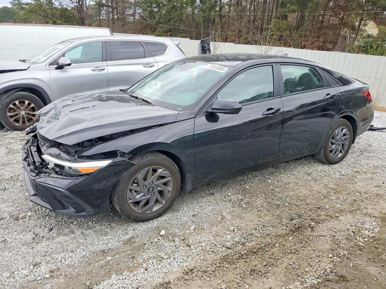 2024 HYUNDAI ELANTRA