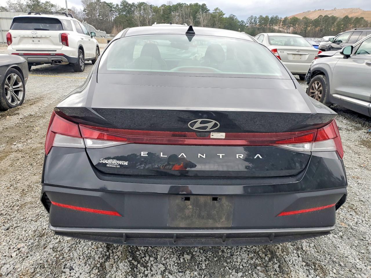 2024 HYUNDAI ELANTRA SEL photo 6