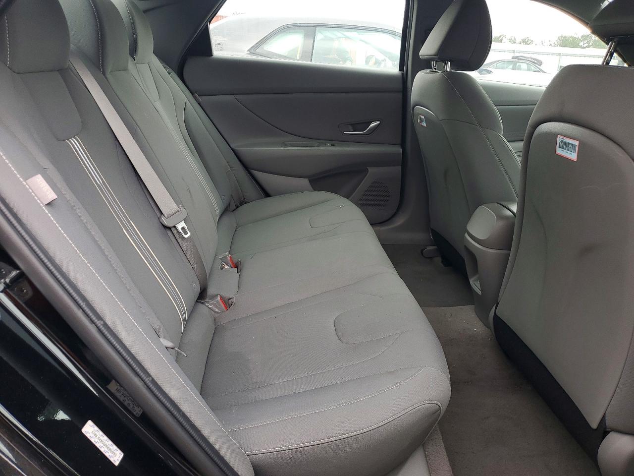 2024 HYUNDAI ELANTRA SEL photo 10