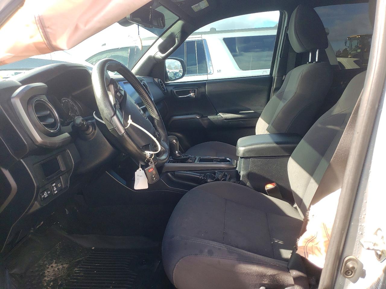 2019 TOYOTA TACOMA DOUBLE CAB photo 19