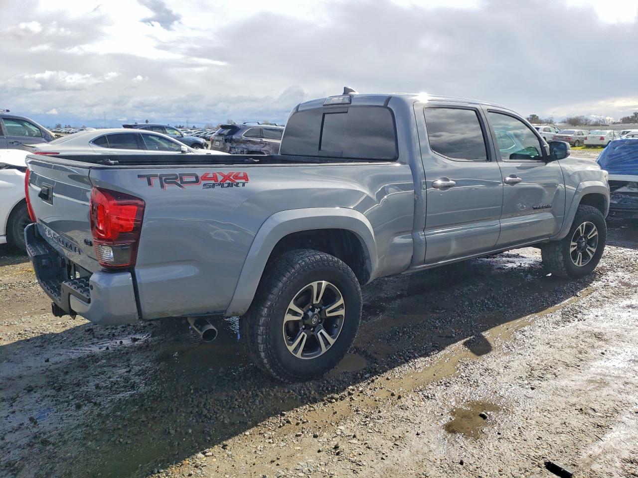 2019 TOYOTA TACOMA DOUBLE CAB photo 7