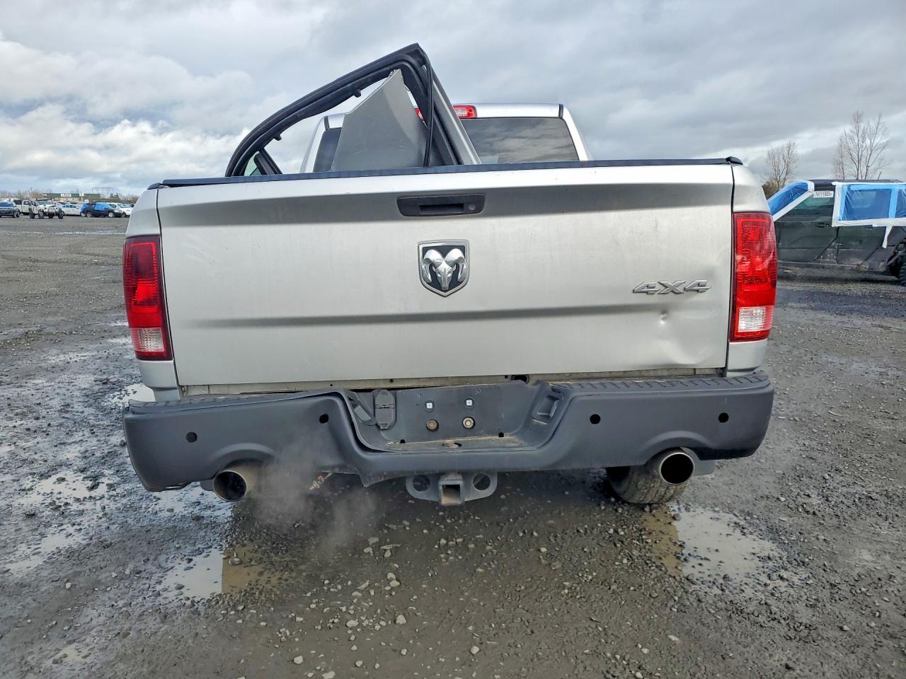 2013 RAM 1500 ST photo 11
