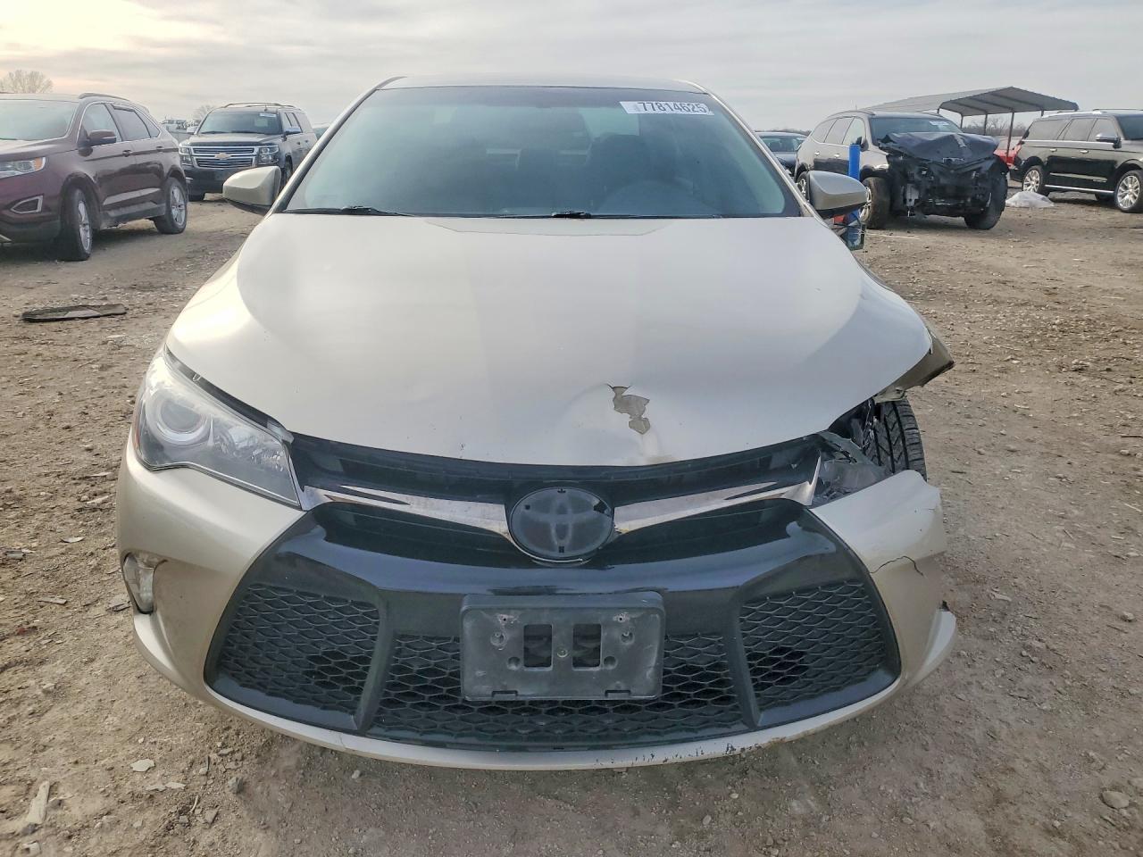 2017 TOYOTA CAMRY LE photo 9