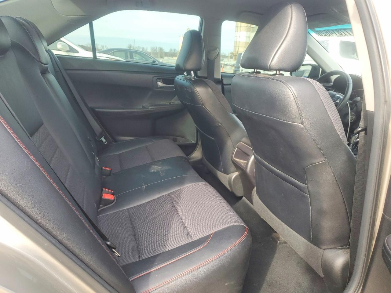 2017 TOYOTA CAMRY LE photo 19