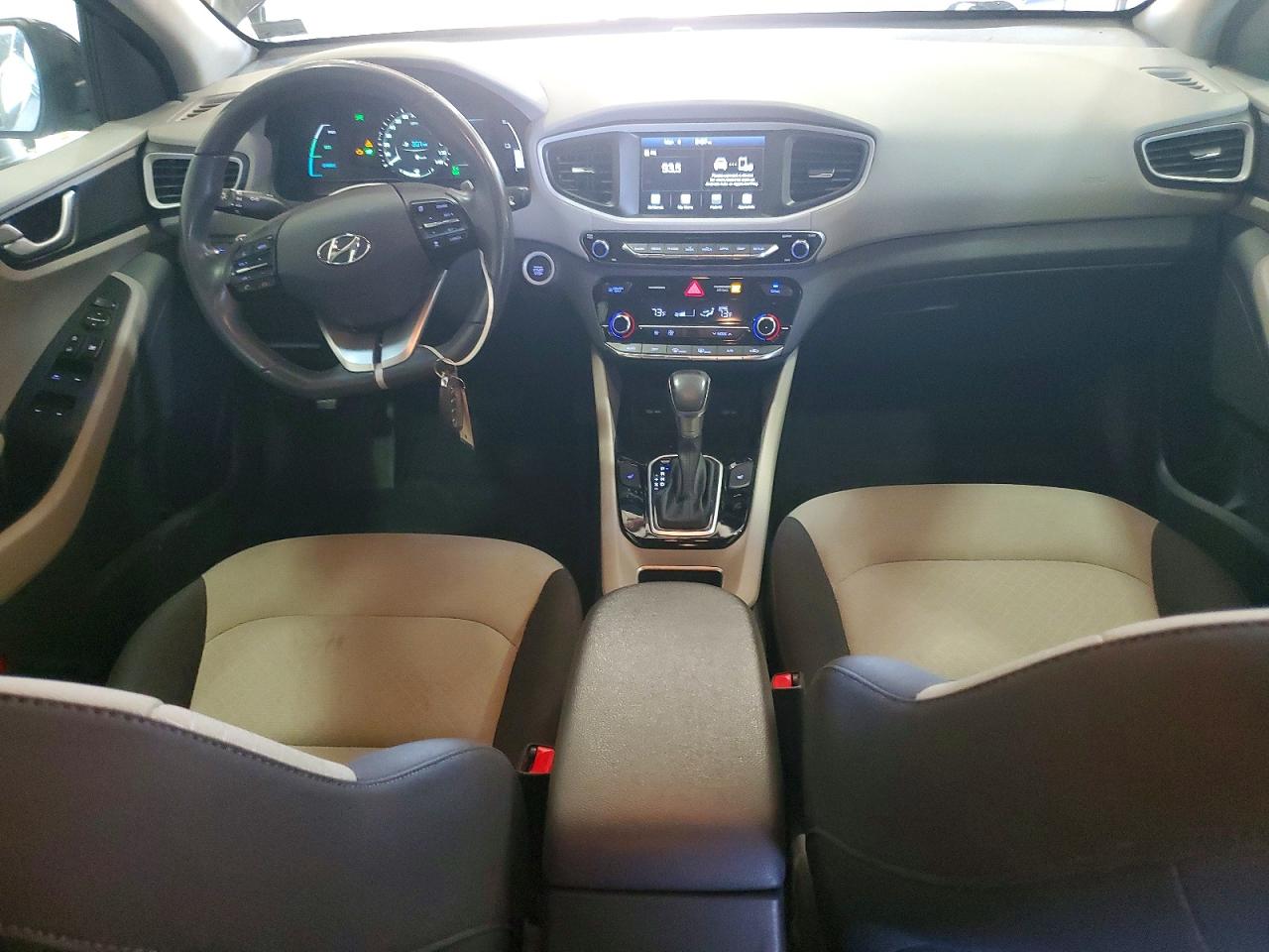 2018 HYUNDAI IONIQ SEL photo 22