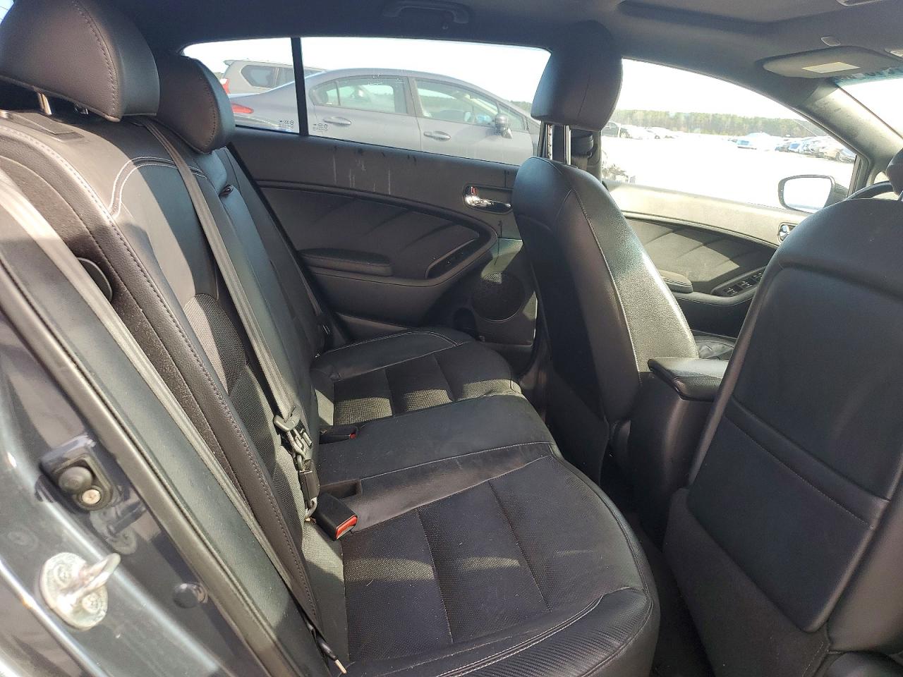 2015 KIA FORTE SX photo 19