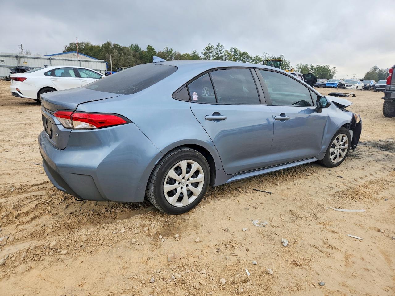 2022 TOYOTA COROLLA LE photo 3