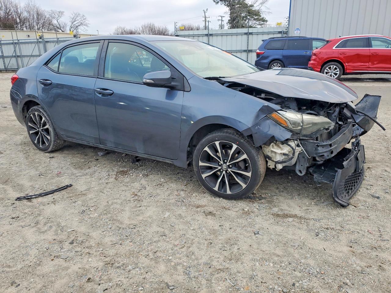 2017 TOYOTA COROLLA L photo 4
