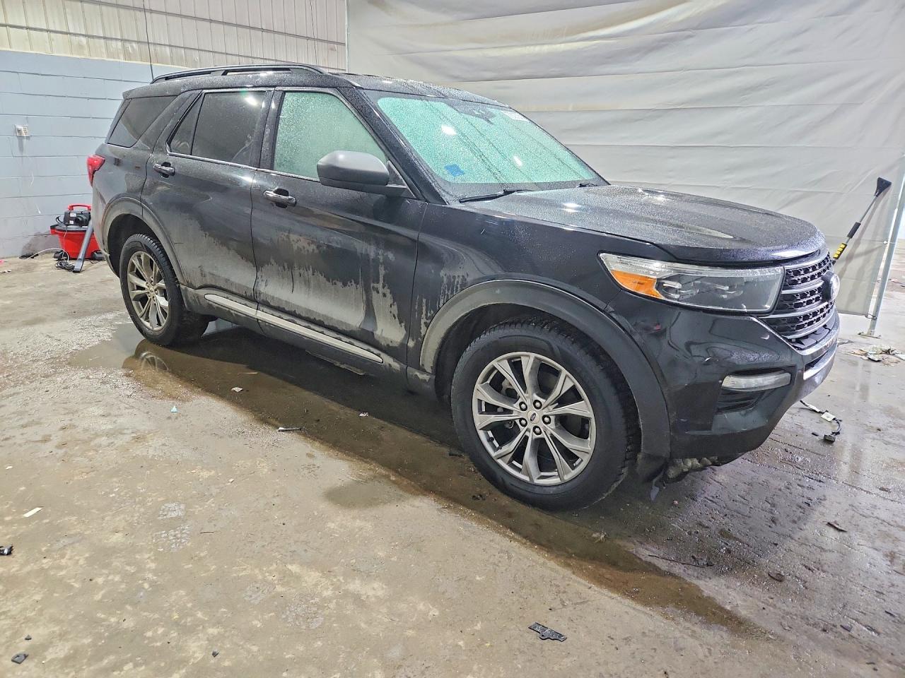2020 FORD EXPLORER XLT photo 10