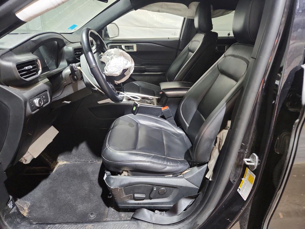 2020 FORD EXPLORER XLT photo 19