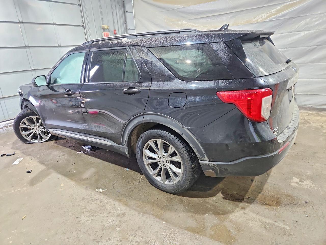 2020 FORD EXPLORER XLT photo 4
