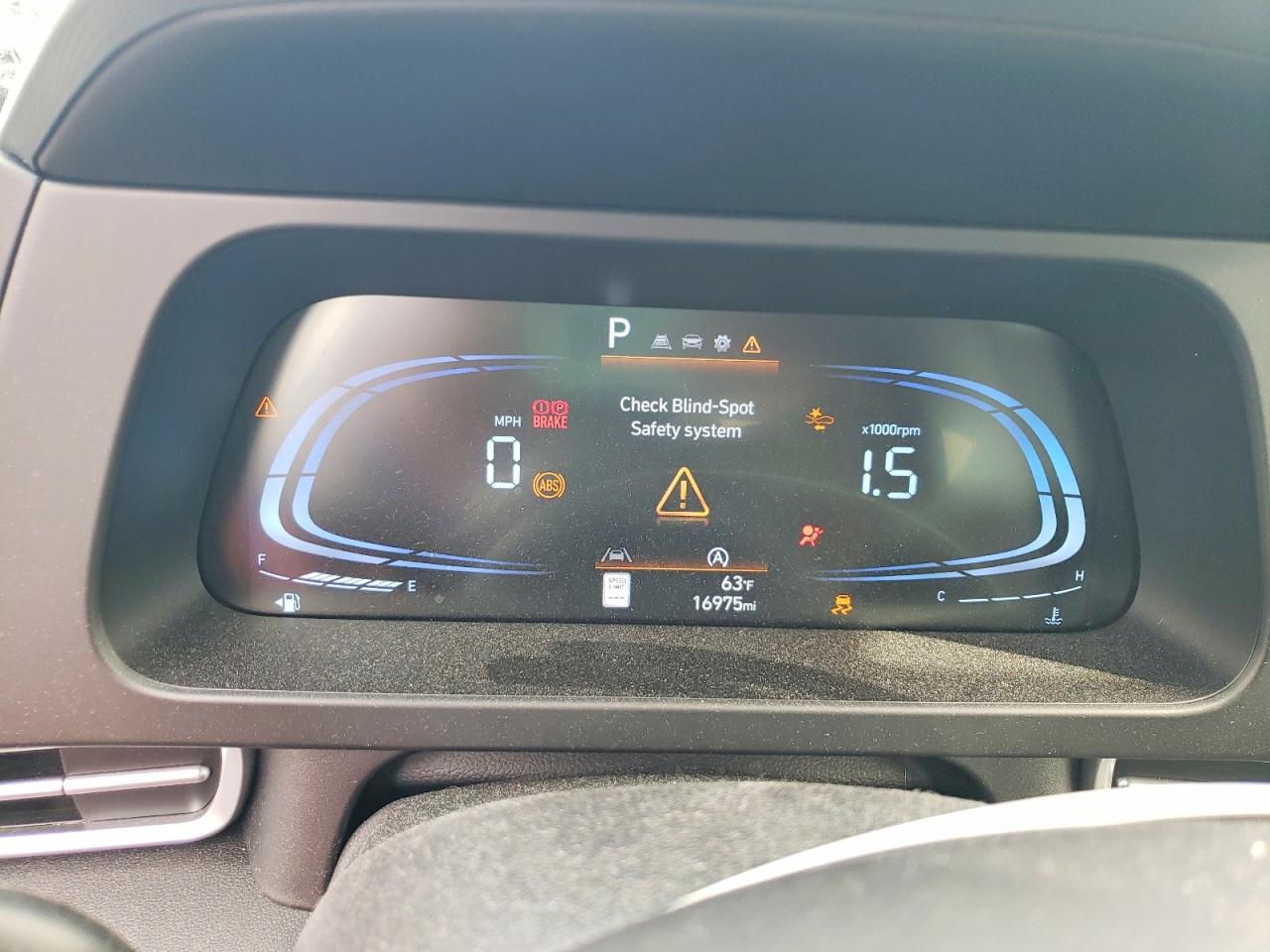 2024 HYUNDAI ELANTRA SE photo 17