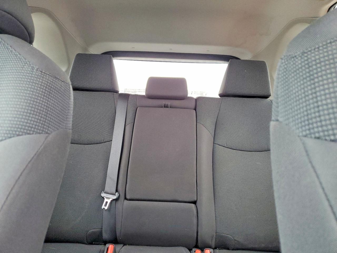 2021 TOYOTA RAV4 LE photo 10