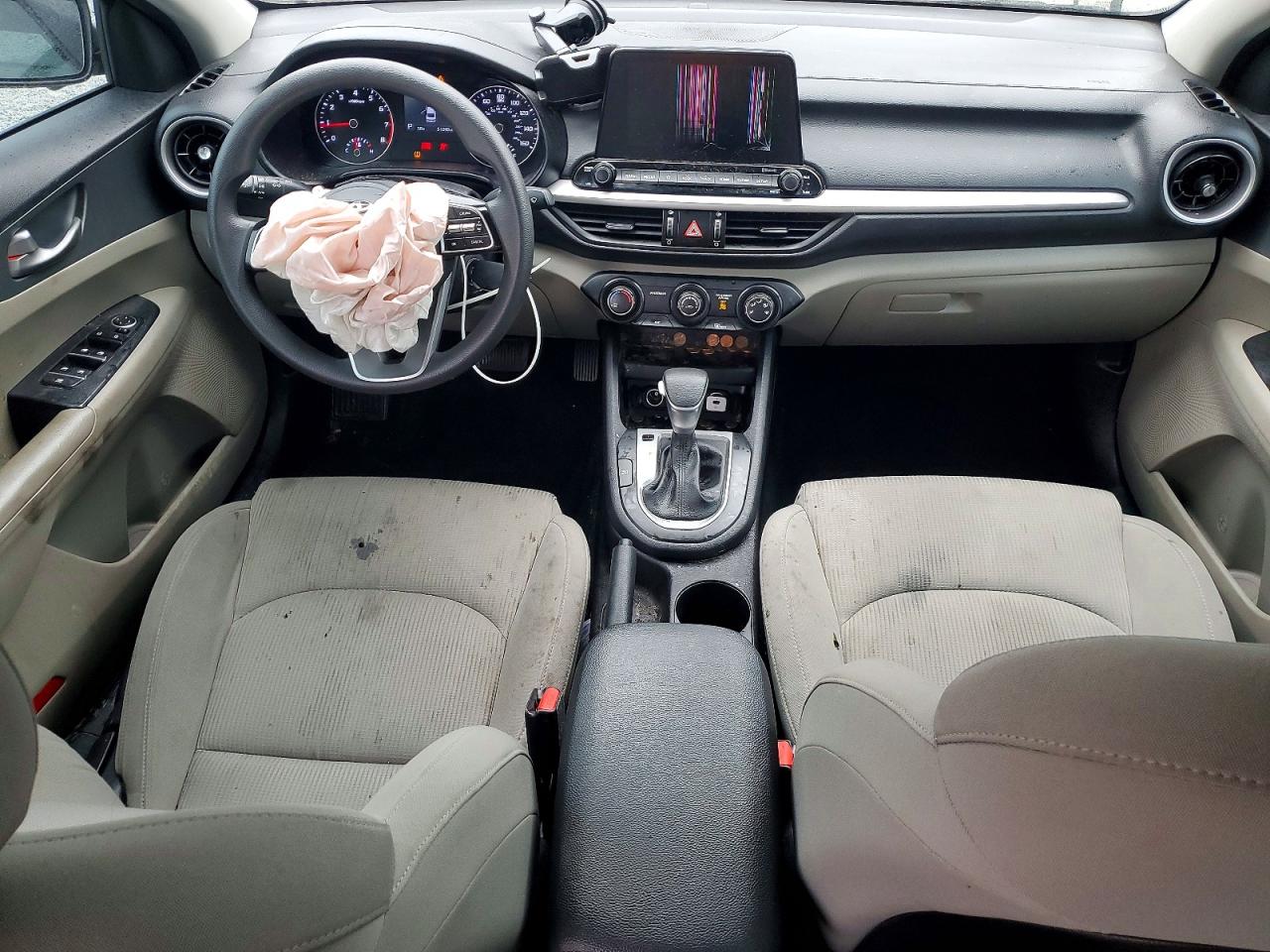 2021 KIA FORTE photo 8