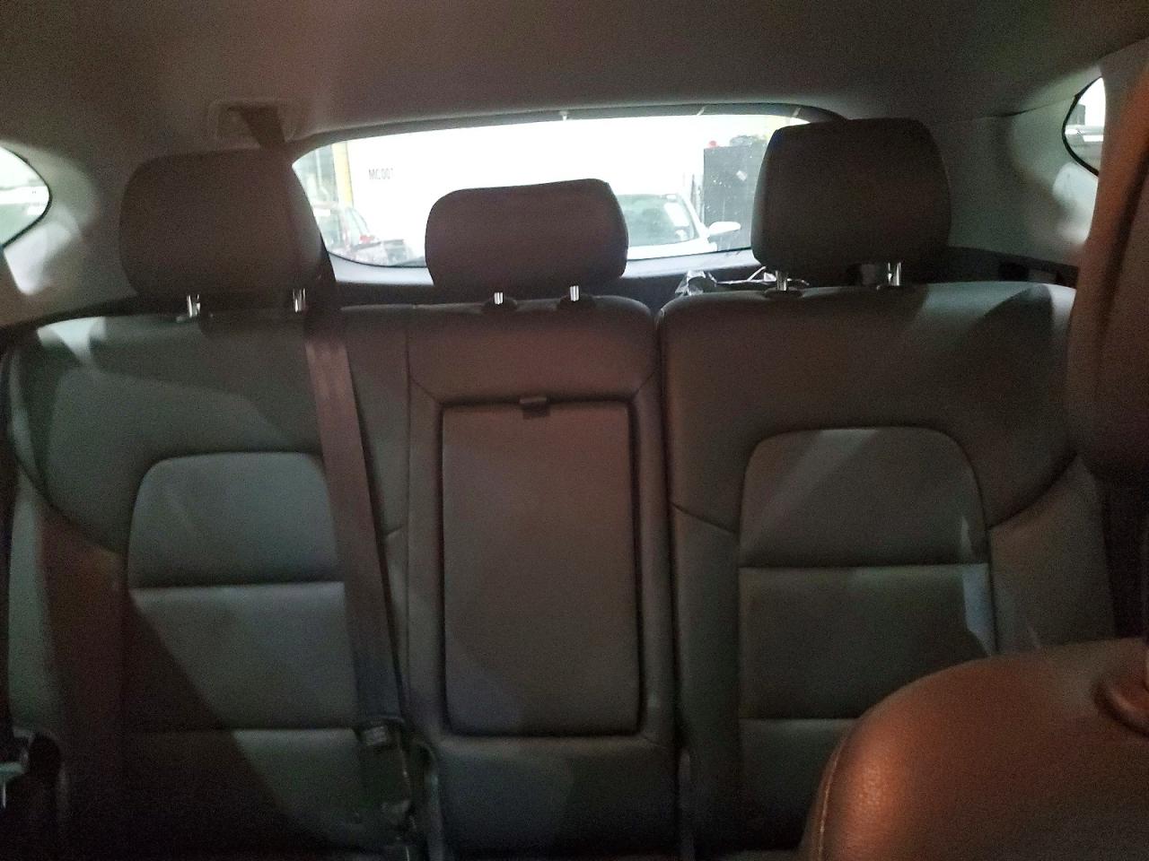 2018 HYUNDAI TUCSON SEL PLUS photo 10