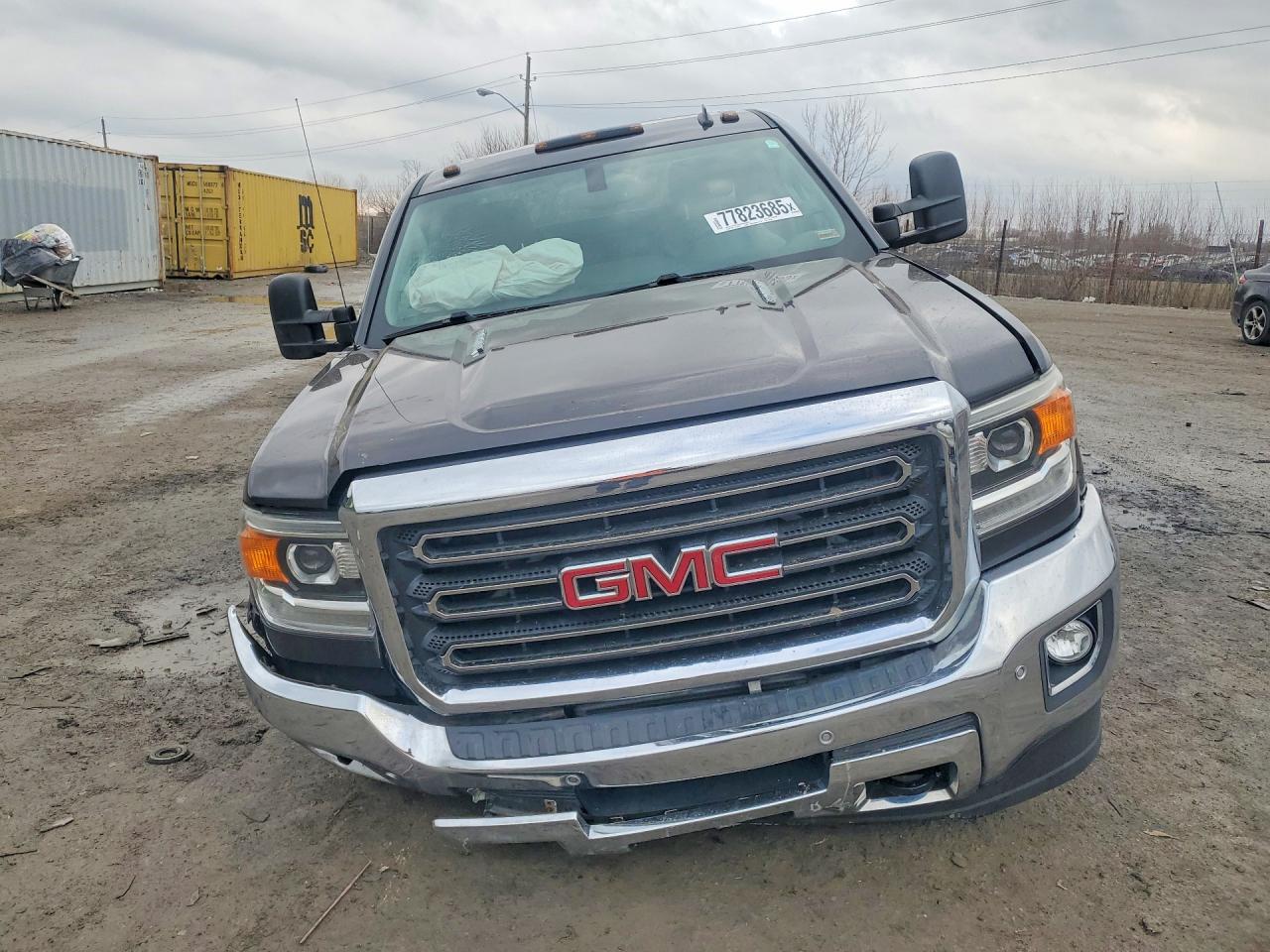2015 GMC SIERRA K3500 SLT photo 5